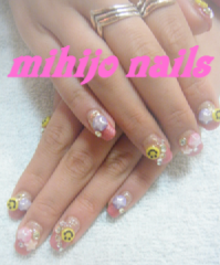 新宿区 東新宿のネイルサロン Mihijo Nails ミィホネイル お店やサービスを見つけるサイト Bizloop ビズループ サーチ